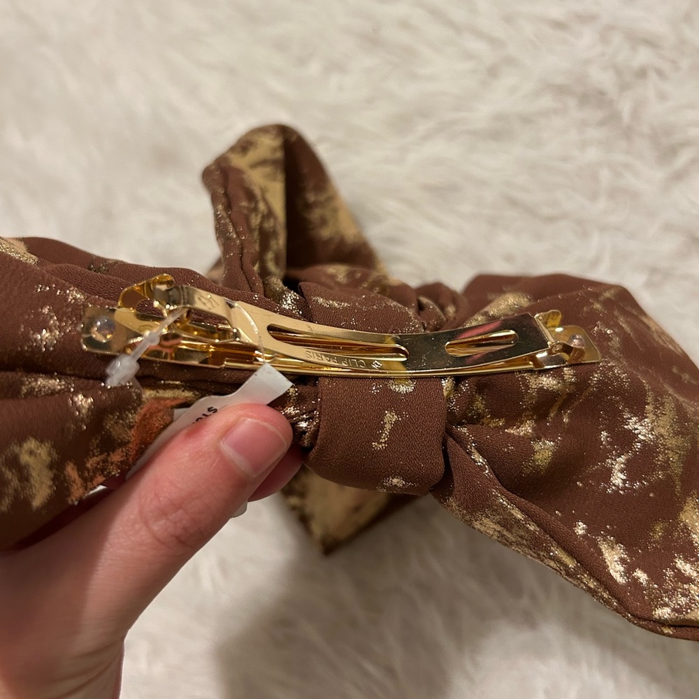 Anthropologie jumbo Shimmer Hair Bow - Picture 5 of 6
